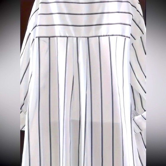 Vibrant Striped Print Button Front Blouse - Picture 4 of 11